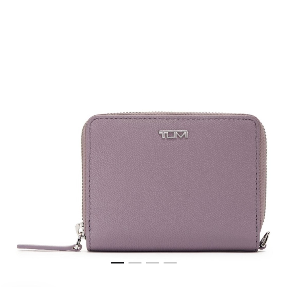 Tumi Trifold wallet never used!